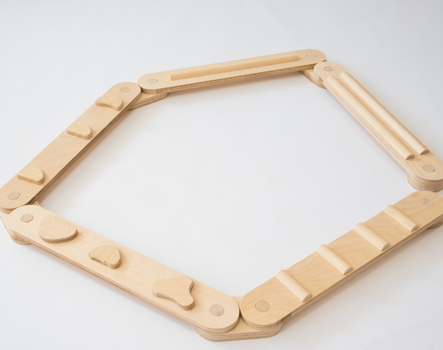 CLIFF Balance Balancebalken 11-teilig aus Naturholz in rechteckiger Aufbauform