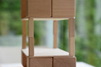 Turm aus Just Blocks BASIC Small Würfeln und Stäben