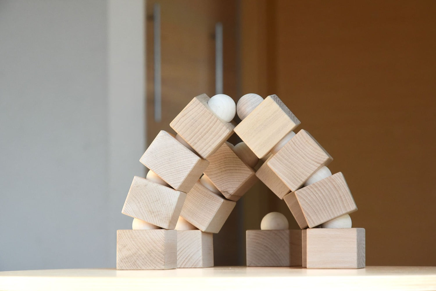 Bogen-Bauidee aus Just Blocks Balance Tower Master Holzelementen
